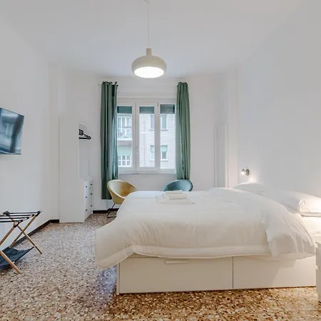 Guesthost - Comfy Flat In