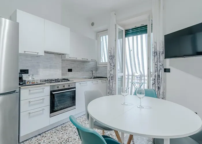 Guesthost - Comfy Flat In