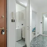 Appartement Guesthost - Comfy Flat In *