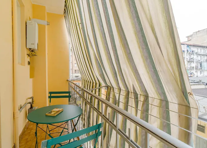 Guesthost - Comfy Flat In شقة تورينو