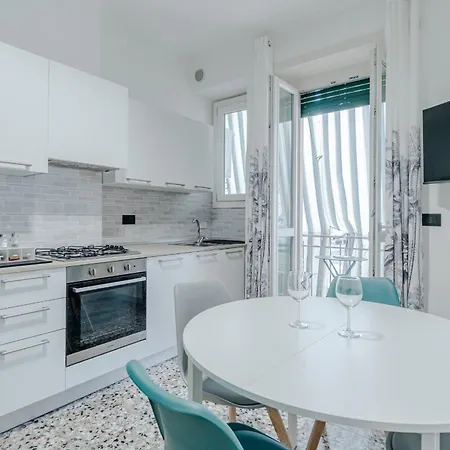 Guesthost - Comfy Flat In